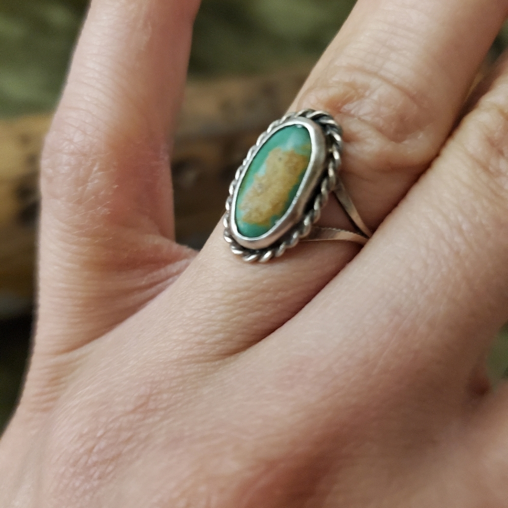 Vintage Sterling Turquoise ring - Picture 2 of 3